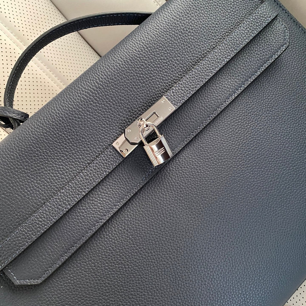 Kelly Depeches 36 Document Holder In Bleu De Prusse Togo Calfskin