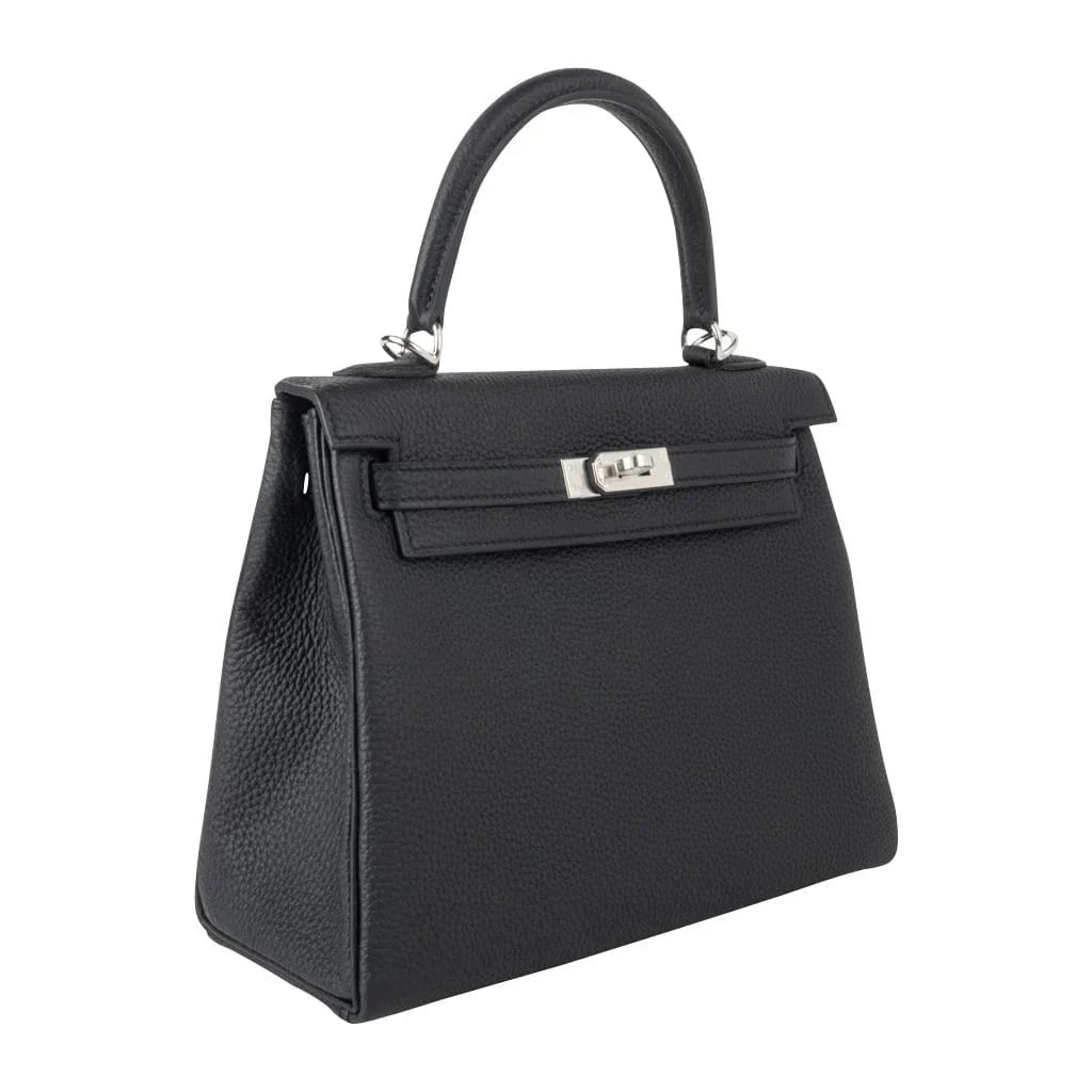 Kelly 25 Bag Black Togo Palladium Hardware (Retourne)