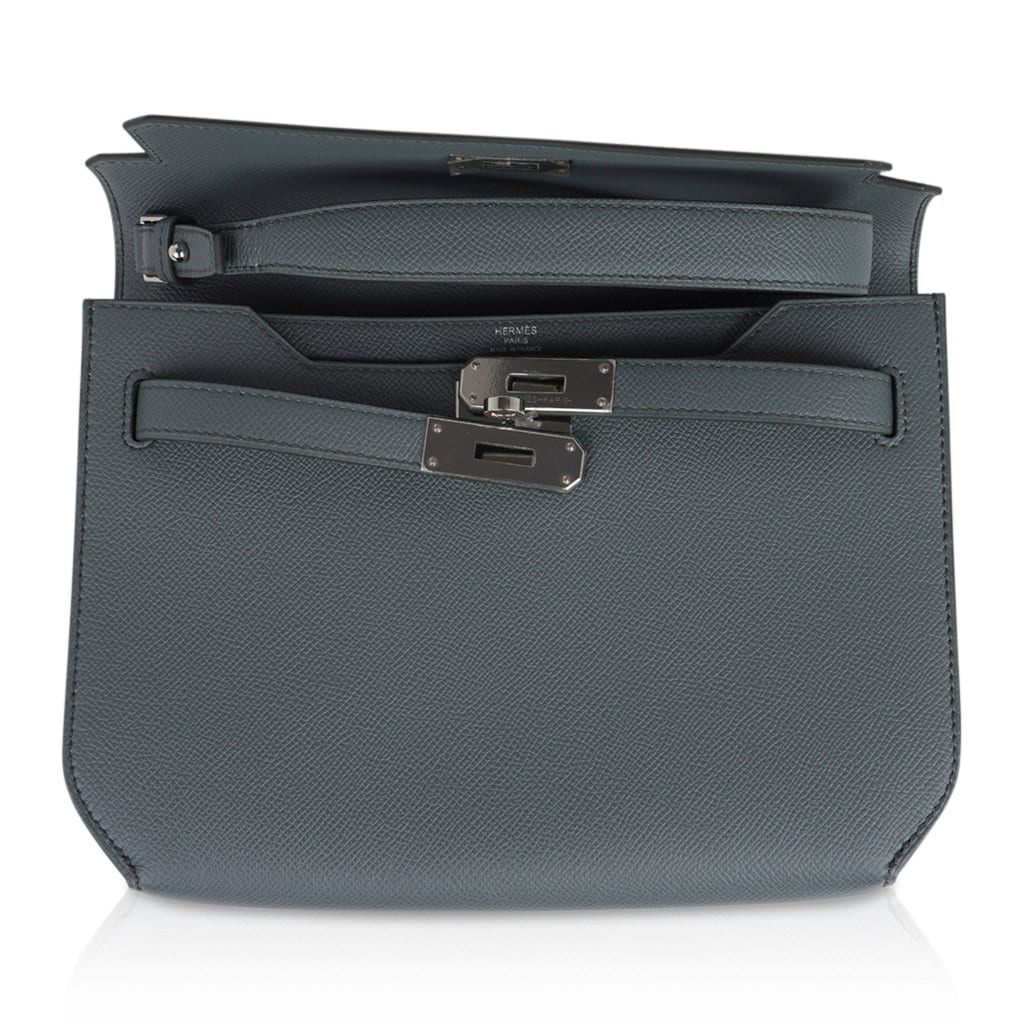 Kelly Depeches 25 Pouch Vert Amande Epsom Palladium Hardware New