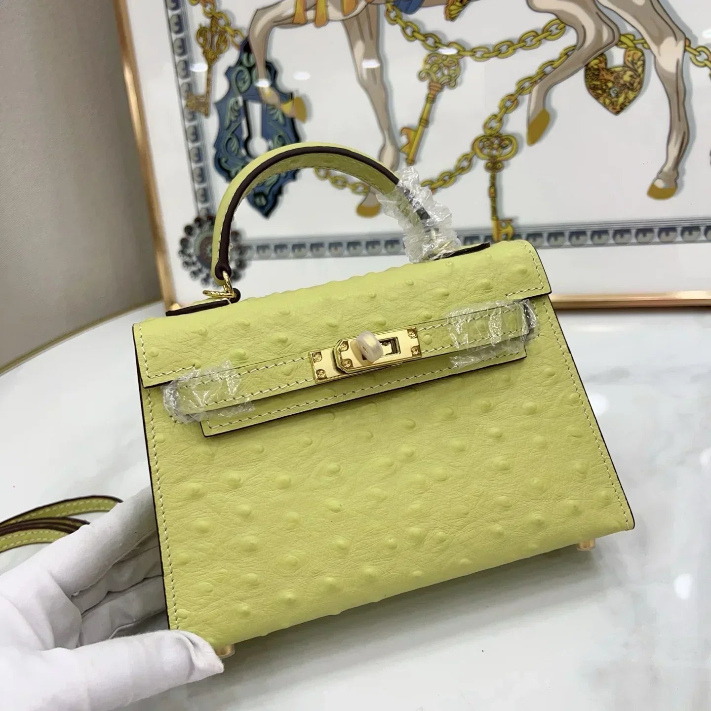 Kelly 32 ostrich handbag Green Ostrich gold Hardware