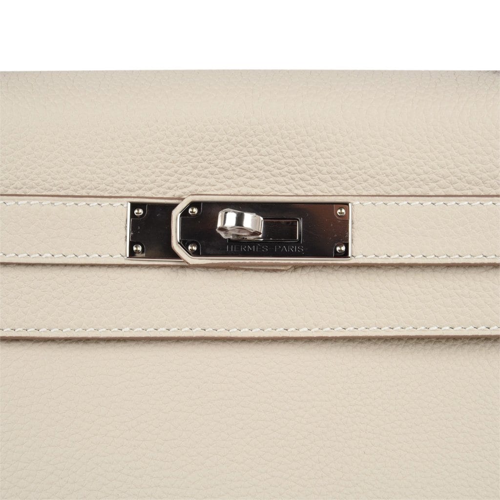 Limited Edition Kelly 32 Retourne Bag Au Galop Craie Togo Leather with Palladium Hardware