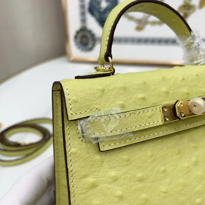 Kelly 32 ostrich handbag Green Ostrich gold Hardware