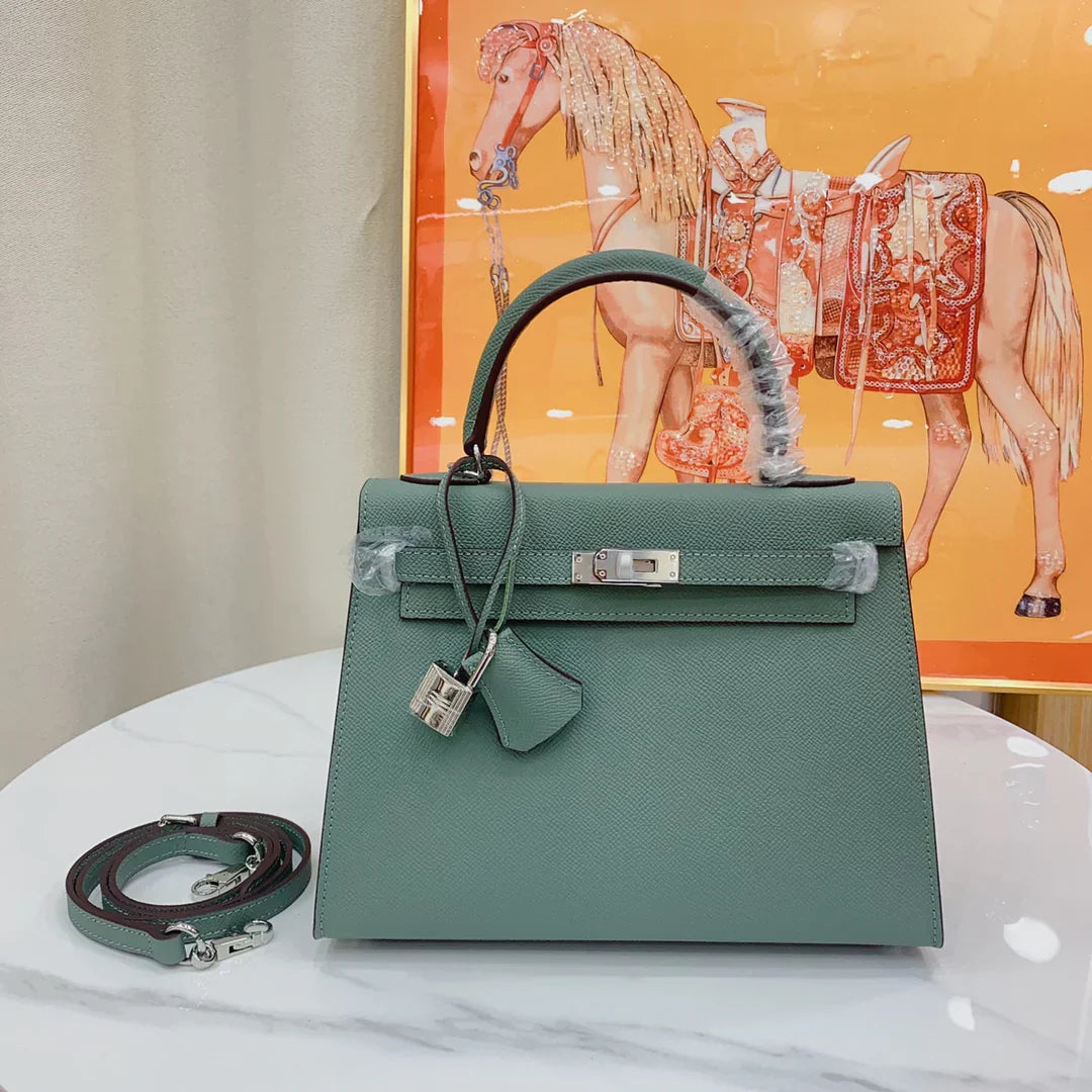 Kelly 20 II Vert Amande and Black Epsom Mini Palladium Hardware