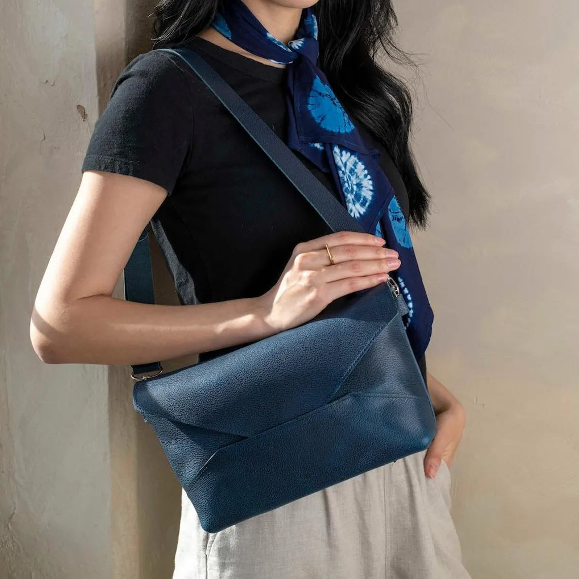 Two-Tone Origami Fold Envelope Shoulder Bag With Textured Grain Surface, Silvery Buckle Strap Hardware And Clean Geometric Front Paneling