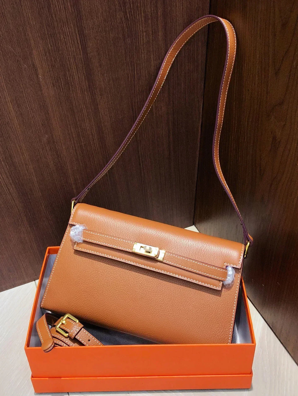 Kelly Wallet To Go Epsom Gold Harrdware