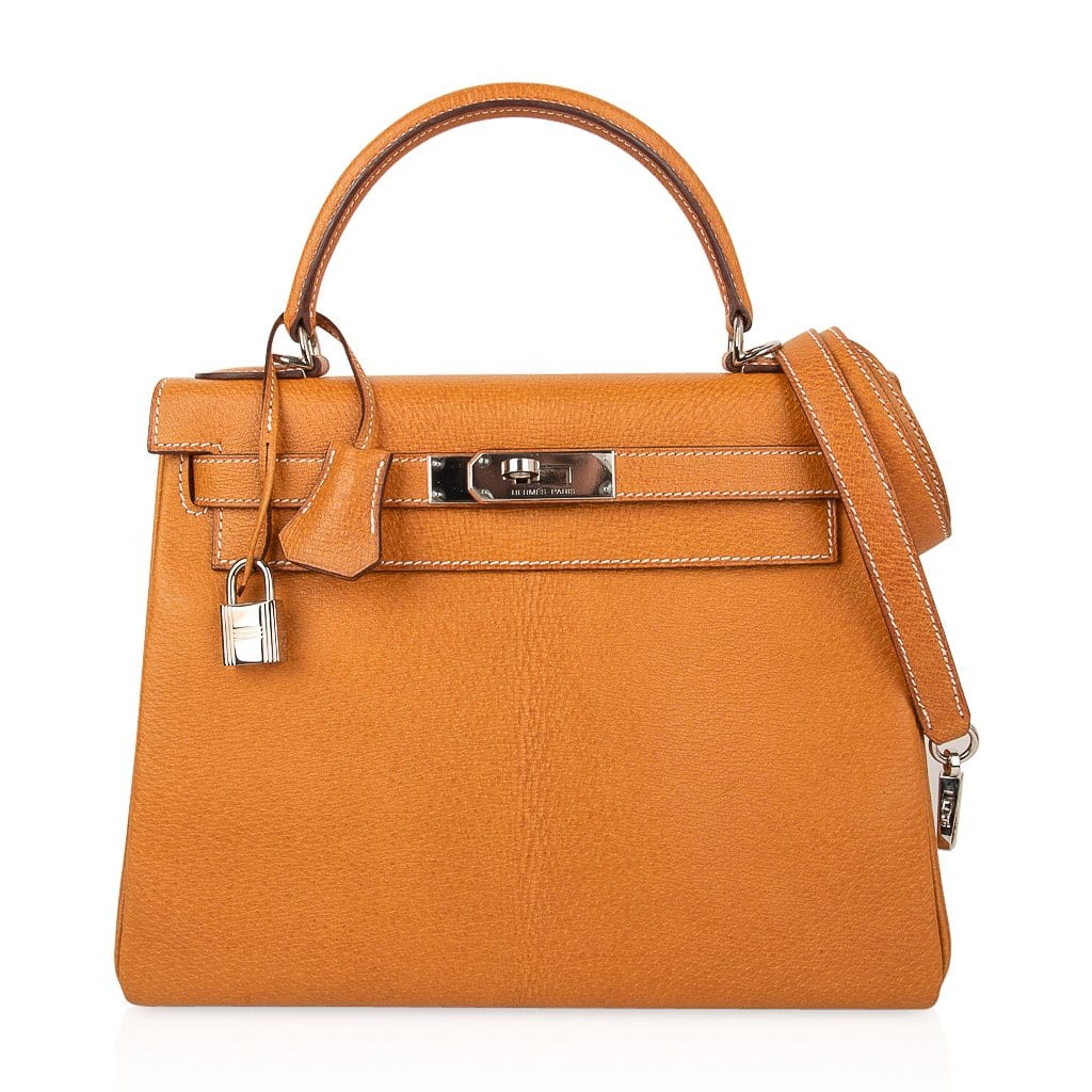 Kelly 28 Bag Gold Peau Porc Leather with Palladium Hardware